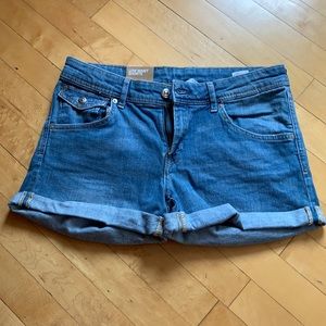 H&M boyfriend shorts!